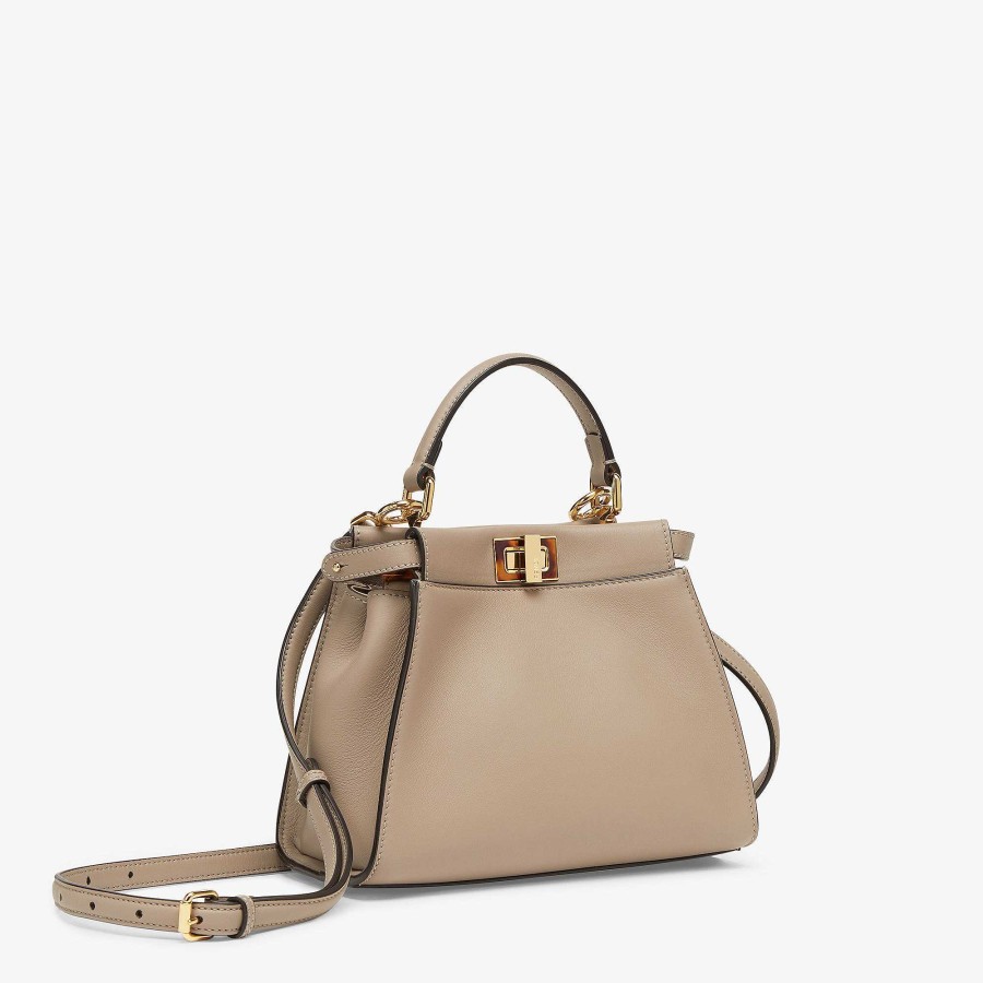 Donna Fendi Senza Tempo | Peekaboo Mini Beige