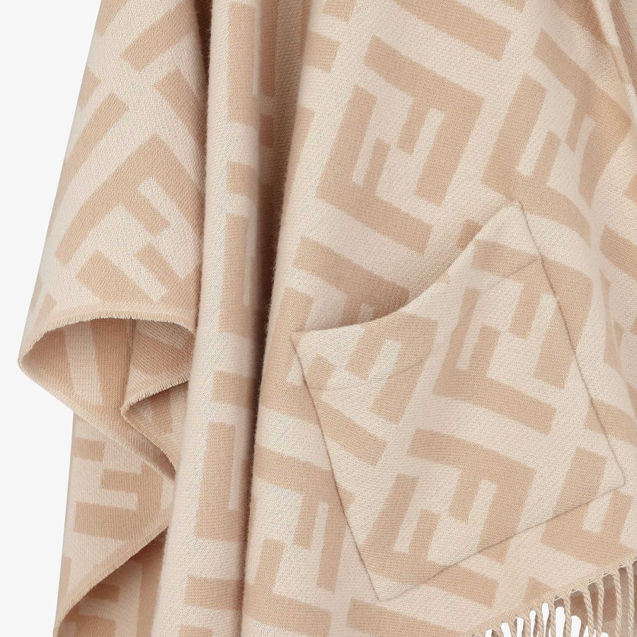 Donna Fendi Sciarpe E Poncho | Poncho Beige