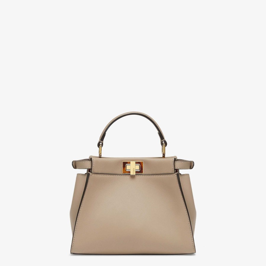 Donna Fendi Senza Tempo | Peekaboo Mini Beige